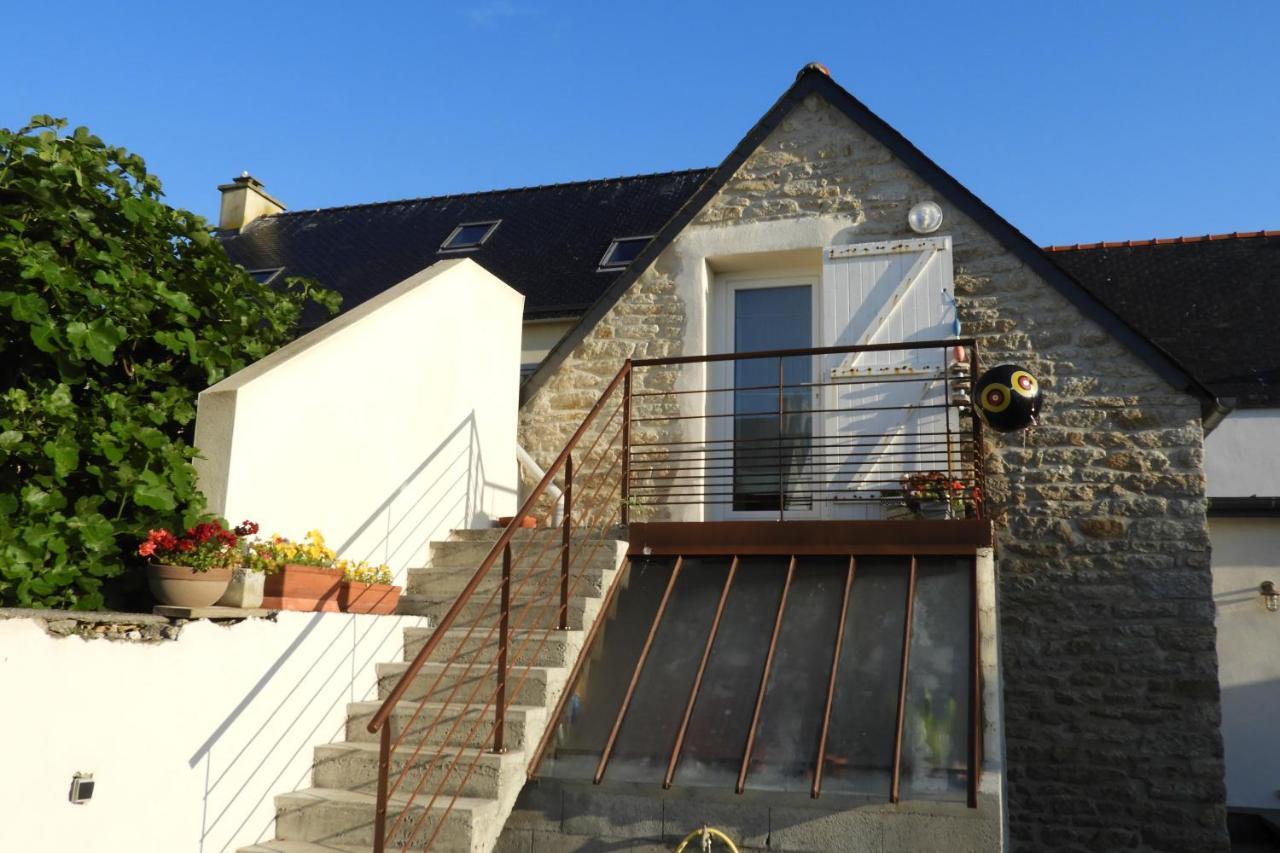 Bed and Breakfast Les Volets Bleus Saint-Guenole Екстер'єр фото